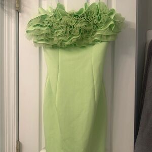 Elegant Strapless Ruffle Dress in Soft Green